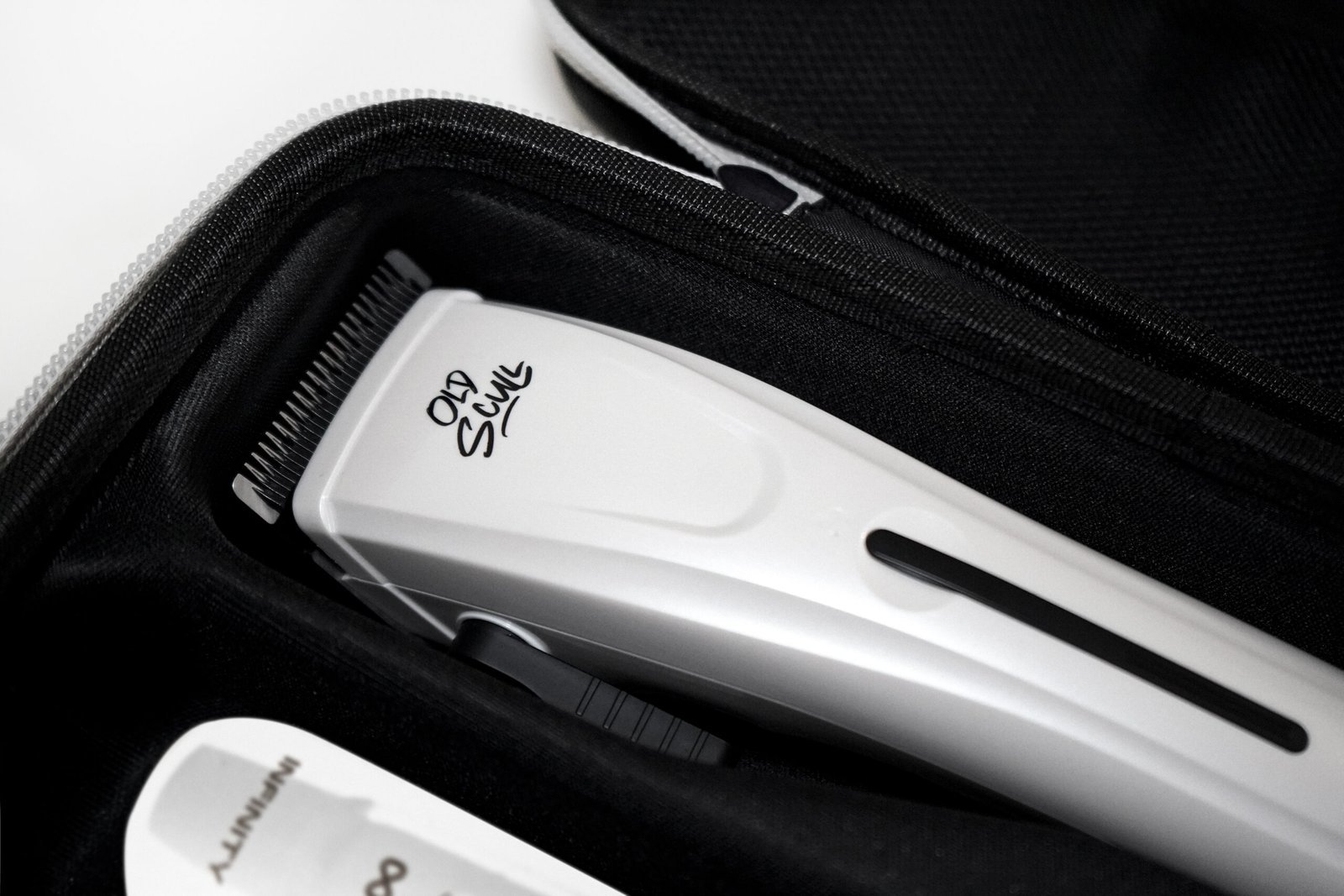Infinity Combo OldScull Clipper y Trimmer Inalambricas - Imagen 2